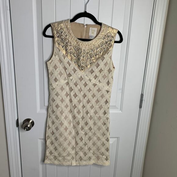 Anna Sui Dresses & Skirts - Anna Sui Lace Cocktail Dress Embellished Neckline Pearl Rhinestone Detail Size 4